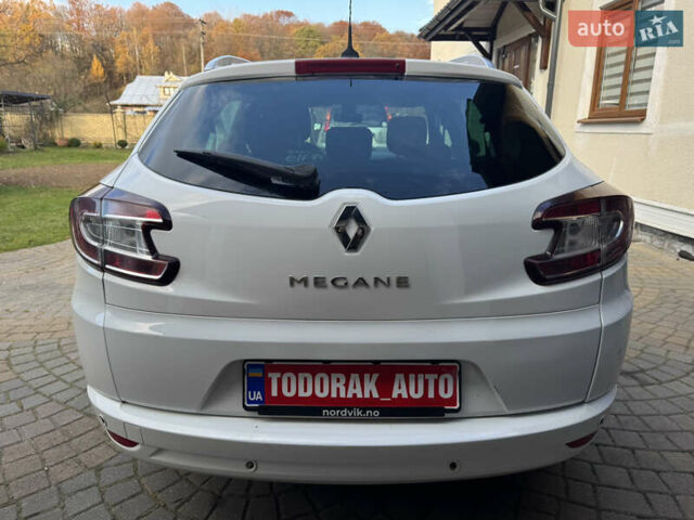 Белый Рено Меган, объемом двигателя 1.6 л и пробегом 238 тыс. км за 6450 $, фото 8 на Automoto.ua