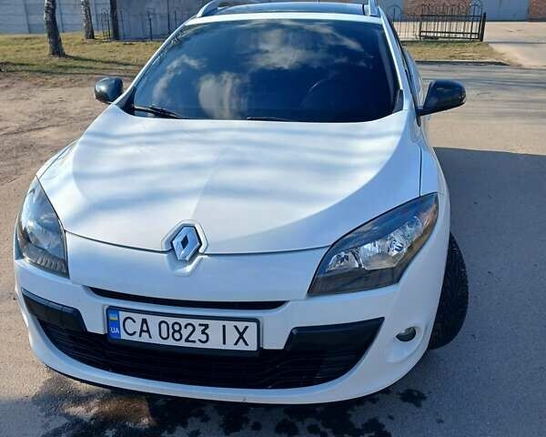 Белый Рено Меган, объемом двигателя 1.46 л и пробегом 216 тыс. км за 7500 $, фото 8 на Automoto.ua