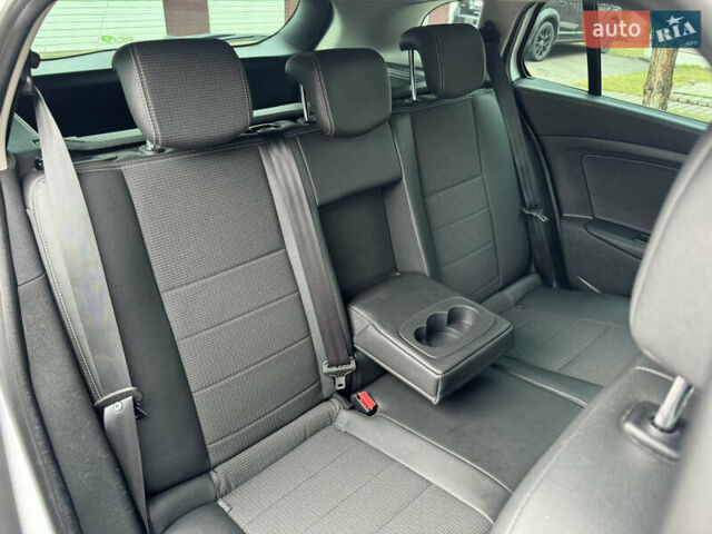 Белый Рено Меган, объемом двигателя 1.5 л и пробегом 201 тыс. км за 8750 $, фото 62 на Automoto.ua