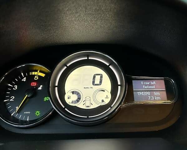 Белый Рено Меган, объемом двигателя 1.46 л и пробегом 198 тыс. км за 7900 $, фото 4 на Automoto.ua