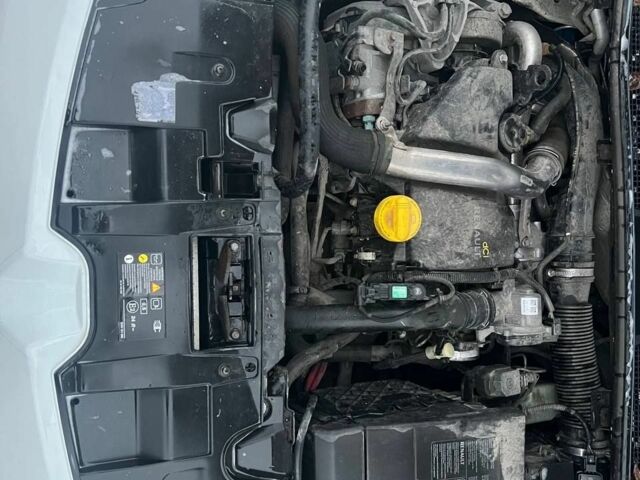 Білий Рено Меган, об'ємом двигуна 1.5 л та пробігом 201 тис. км за 6100 $, фото 2 на Automoto.ua