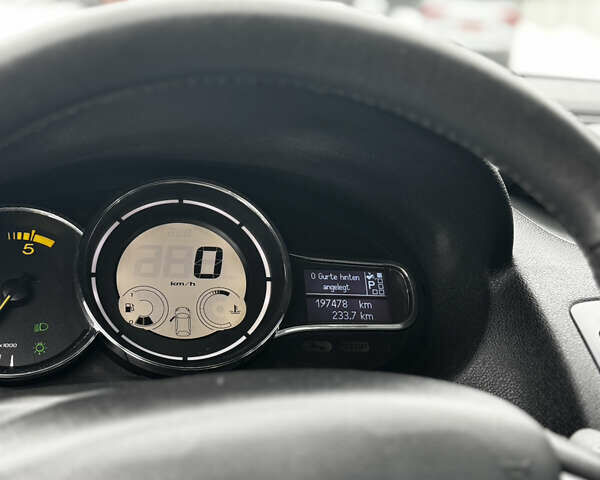 Білий Рено Меган, об'ємом двигуна 1.5 л та пробігом 197 тис. км за 7400 $, фото 12 на Automoto.ua