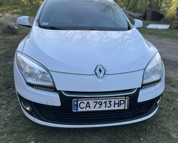 Білий Рено Меган, об'ємом двигуна 1.46 л та пробігом 297 тис. км за 7200 $, фото 33 на Automoto.ua