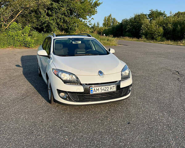 Білий Рено Меган, об'ємом двигуна 1.5 л та пробігом 285 тис. км за 8000 $, фото 5 на Automoto.ua