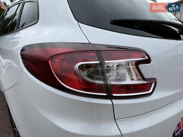 Білий Рено Меган, об'ємом двигуна 1.5 л та пробігом 228 тис. км за 8999 $, фото 60 на Automoto.ua