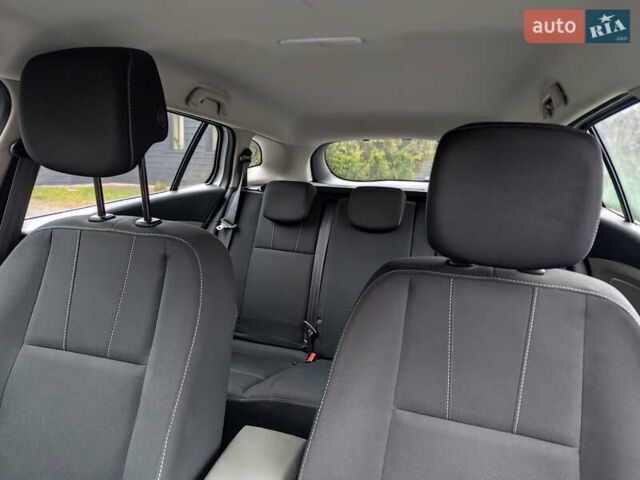 Белый Рено Меган, объемом двигателя 1.6 л и пробегом 57 тыс. км за 7750 $, фото 22 на Automoto.ua