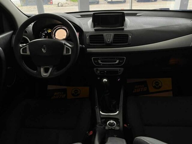 Белый Рено Меган, объемом двигателя 1.5 л и пробегом 256 тыс. км за 7350 $, фото 19 на Automoto.ua