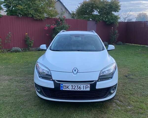 Білий Рено Меган, об'ємом двигуна 1.46 л та пробігом 244 тис. км за 8450 $, фото 2 на Automoto.ua