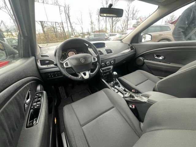 Белый Рено Меган, объемом двигателя 1.5 л и пробегом 255 тыс. км за 6599 $, фото 11 на Automoto.ua