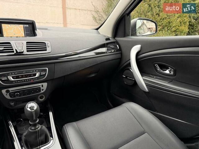 Білий Рено Меган, об'ємом двигуна 1.5 л та пробігом 228 тис. км за 8999 $, фото 118 на Automoto.ua