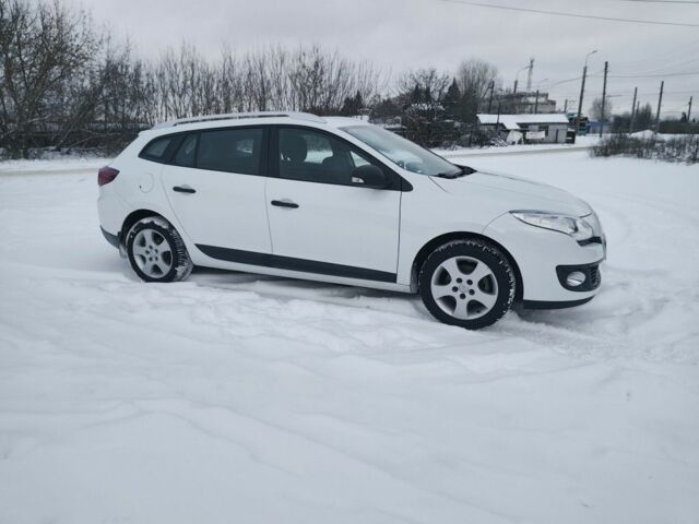 Білий Рено Меган, об'ємом двигуна 1.6 л та пробігом 194 тис. км за 7700 $, фото 2 на Automoto.ua