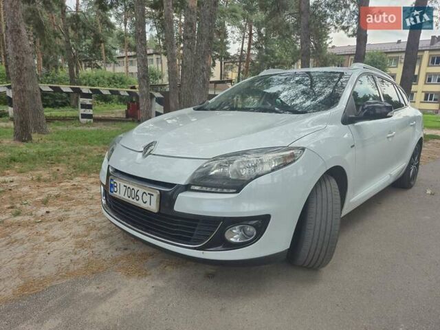 Белый Рено Меган, объемом двигателя 1.46 л и пробегом 270 тыс. км за 8900 $, фото 1 на Automoto.ua
