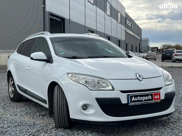 Білий Рено Меган, об'ємом двигуна 1.5 л та пробігом 240 тис. км за 8190 $, фото 2 на Automoto.ua