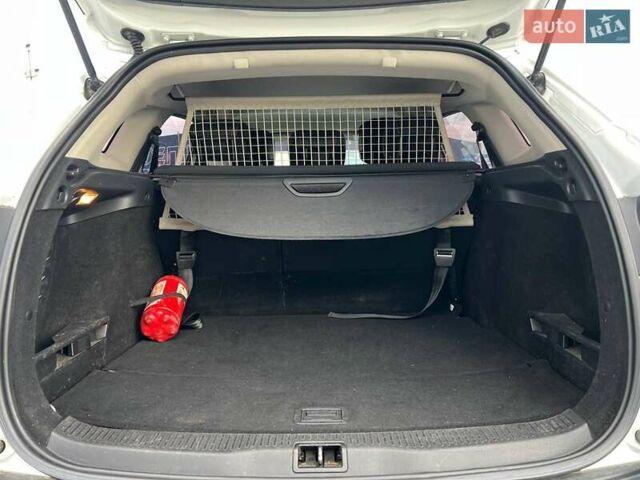 Белый Рено Меган, объемом двигателя 1.5 л и пробегом 240 тыс. км за 8190 $, фото 37 на Automoto.ua