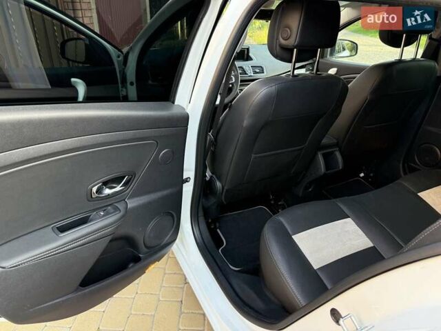 Белый Рено Меган, объемом двигателя 1.5 л и пробегом 225 тыс. км за 7699 $, фото 147 на Automoto.ua