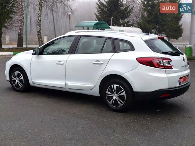 Белый Рено Меган, объемом двигателя 1.6 л и пробегом 57 тыс. км за 7750 $, фото 13 на Automoto.ua