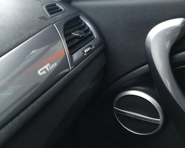 Белый Рено Меган, объемом двигателя 1.5 л и пробегом 264 тыс. км за 8200 $, фото 19 на Automoto.ua