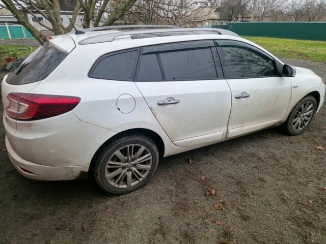 Белый Рено Меган, объемом двигателя 1.5 л и пробегом 327 тыс. км за 8000 $, фото 6 на Automoto.ua