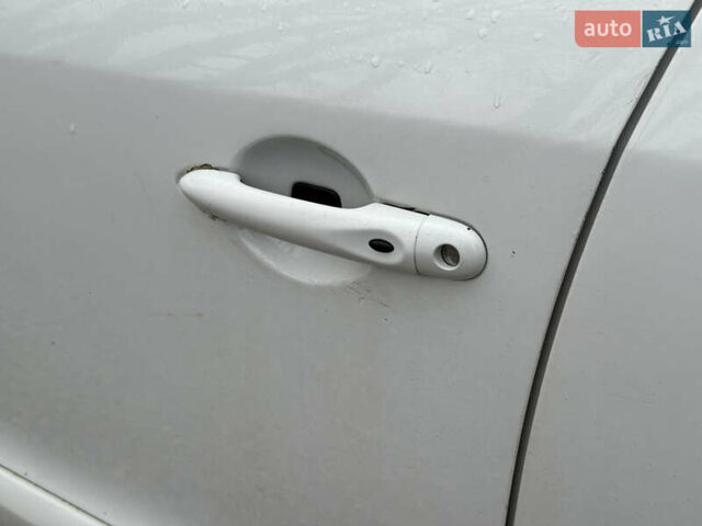 Белый Рено Меган, объемом двигателя 1.46 л и пробегом 271 тыс. км за 6500 $, фото 8 на Automoto.ua