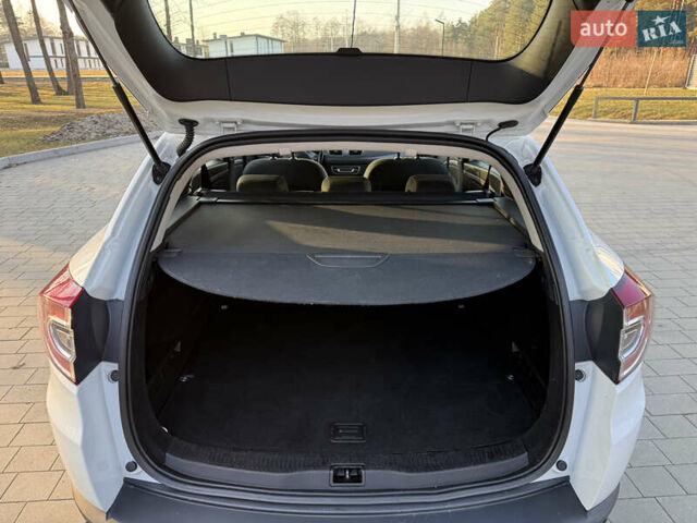 Белый Рено Меган, объемом двигателя 1.5 л и пробегом 257 тыс. км за 7200 $, фото 16 на Automoto.ua