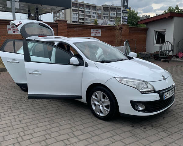 Білий Рено Меган, об'ємом двигуна 1.5 л та пробігом 264 тис. км за 7650 $, фото 1 на Automoto.ua