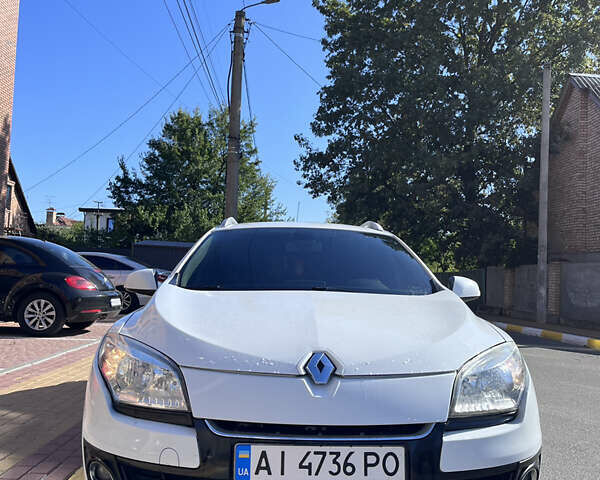 Білий Рено Меган, об'ємом двигуна 1.46 л та пробігом 303 тис. км за 7200 $, фото 1 на Automoto.ua