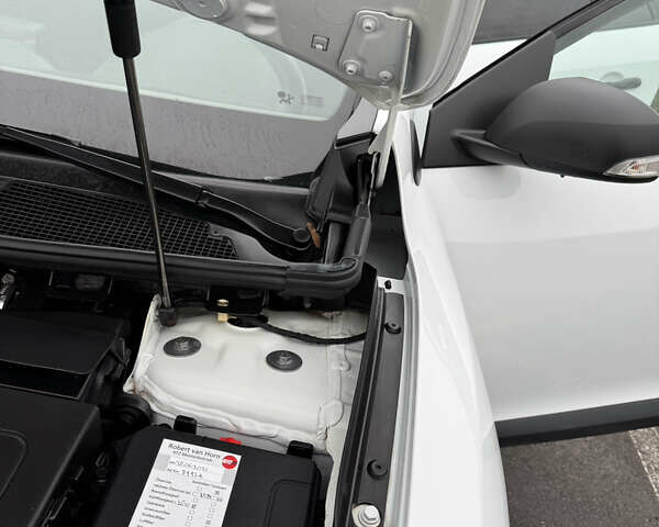 Білий Рено Меган, об'ємом двигуна 1.6 л та пробігом 235 тис. км за 7500 $, фото 45 на Automoto.ua