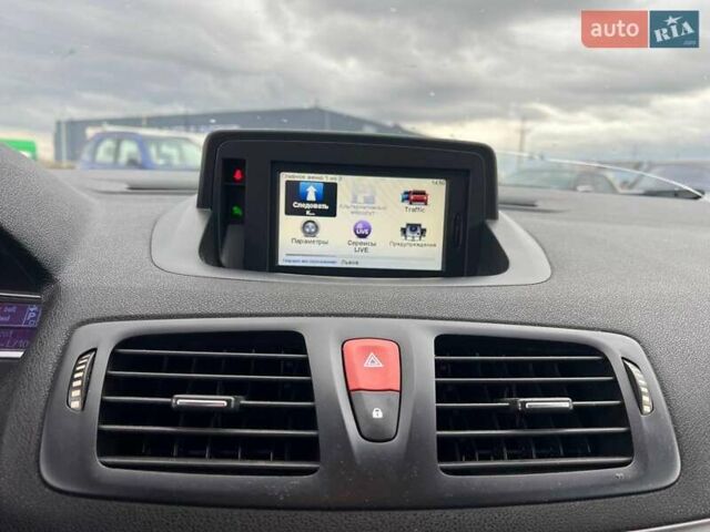 Белый Рено Меган, объемом двигателя 1.5 л и пробегом 240 тыс. км за 8190 $, фото 26 на Automoto.ua