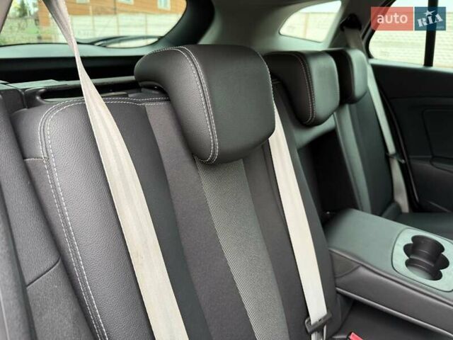 Білий Рено Меган, об'ємом двигуна 1.5 л та пробігом 228 тис. км за 8999 $, фото 147 на Automoto.ua