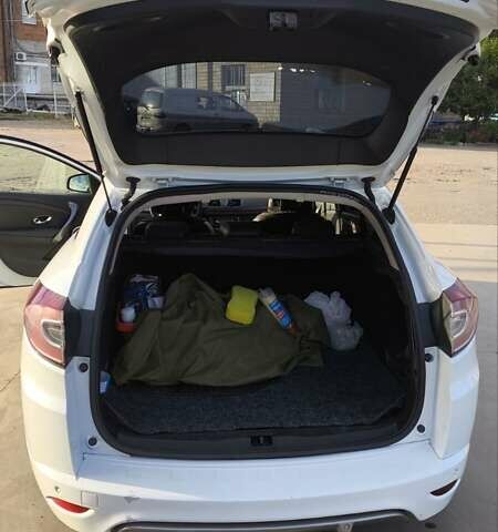 Білий Рено Меган, об'ємом двигуна 1.6 л та пробігом 201 тис. км за 8500 $, фото 2 на Automoto.ua