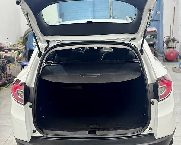 Білий Рено Меган, об'ємом двигуна 1.5 л та пробігом 270 тис. км за 6699 $, фото 69 на Automoto.ua