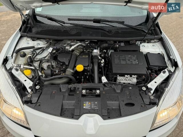 Білий Рено Меган, об'ємом двигуна 1.5 л та пробігом 202 тис. км за 7200 $, фото 87 на Automoto.ua