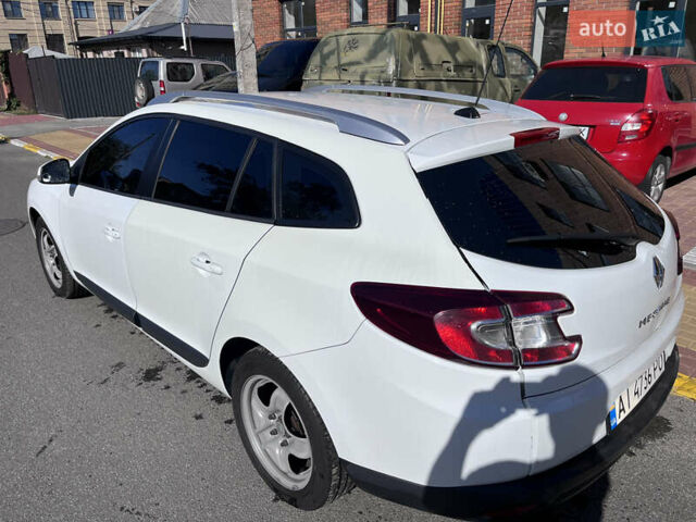 Білий Рено Меган, об'ємом двигуна 1.46 л та пробігом 303 тис. км за 6200 $, фото 8 на Automoto.ua