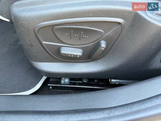 Белый Рено Меган, объемом двигателя 1.5 л и пробегом 225 тыс. км за 7699 $, фото 156 на Automoto.ua