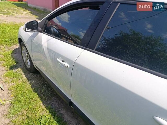 Белый Рено Меган, объемом двигателя 1.5 л и пробегом 190 тыс. км за 6500 $, фото 5 на Automoto.ua