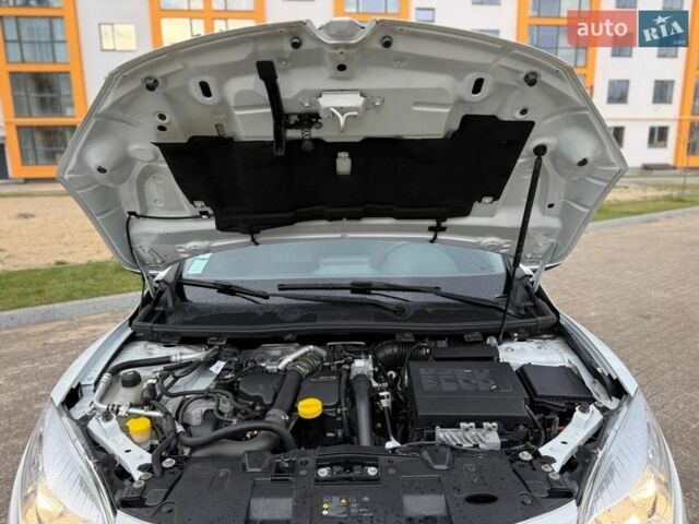 Білий Рено Меган, об'ємом двигуна 1.5 л та пробігом 202 тис. км за 7200 $, фото 89 на Automoto.ua