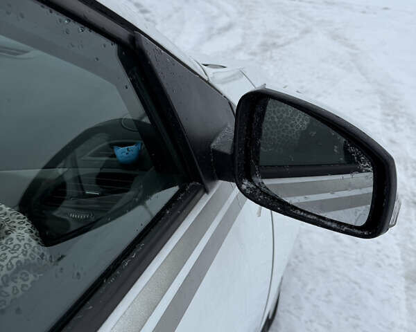 Белый Рено Меган, объемом двигателя 1.46 л и пробегом 256 тыс. км за 5900 $, фото 9 на Automoto.ua