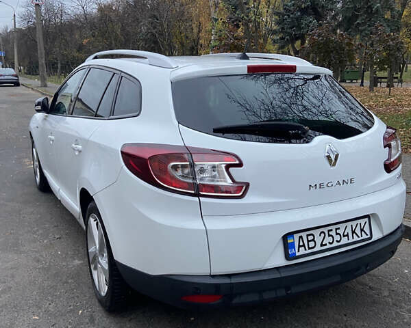 Білий Рено Меган, об'ємом двигуна 1.46 л та пробігом 269 тис. км за 8000 $, фото 9 на Automoto.ua