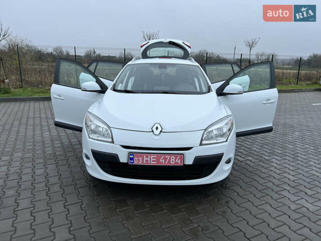 Білий Рено Меган, об'ємом двигуна 1.5 л та пробігом 250 тис. км за 7900 $, фото 8 на Automoto.ua