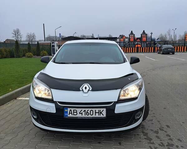 Білий Рено Меган, об'ємом двигуна 1.46 л та пробігом 278 тис. км за 7000 $, фото 4 на Automoto.ua