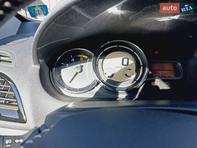 Білий Рено Меган, об'ємом двигуна 1.5 л та пробігом 224 тис. км за 8500 $, фото 25 на Automoto.ua