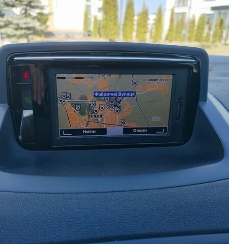 Белый Рено Меган, объемом двигателя 1.5 л и пробегом 247 тыс. км за 8150 $, фото 25 на Automoto.ua