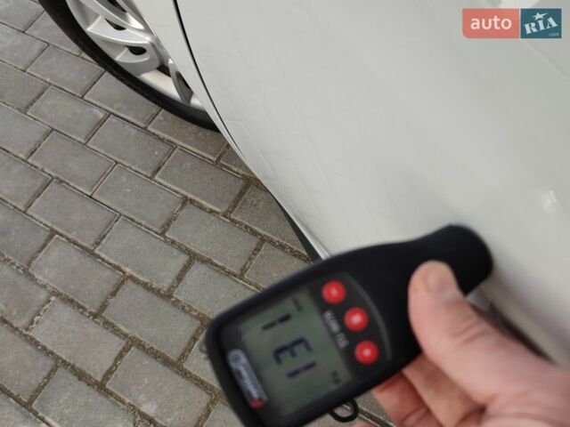 Білий Рено Меган, об'ємом двигуна 1.5 л та пробігом 250 тис. км за 6999 $, фото 85 на Automoto.ua