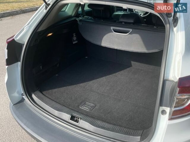 Білий Рено Меган, об'ємом двигуна 1.5 л та пробігом 286 тис. км за 8950 $, фото 14 на Automoto.ua