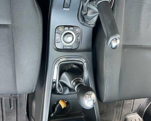 Белый Рено Меган, объемом двигателя 1.5 л и пробегом 310 тыс. км за 8300 $, фото 29 на Automoto.ua