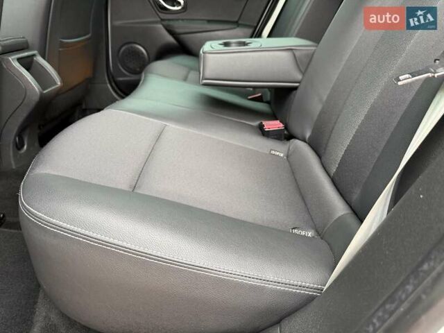 Білий Рено Меган, об'ємом двигуна 1.5 л та пробігом 228 тис. км за 8999 $, фото 136 на Automoto.ua