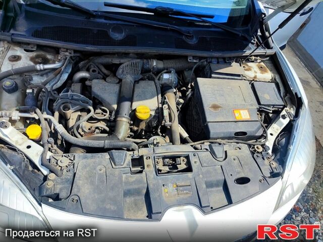 Білий Рено Меган, об'ємом двигуна 1.5 л та пробігом 417 тис. км за 6000 $, фото 11 на Automoto.ua