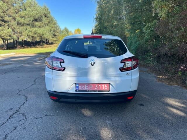 Белый Рено Меган, объемом двигателя 1.5 л и пробегом 3 тыс. км за 7200 $, фото 4 на Automoto.ua