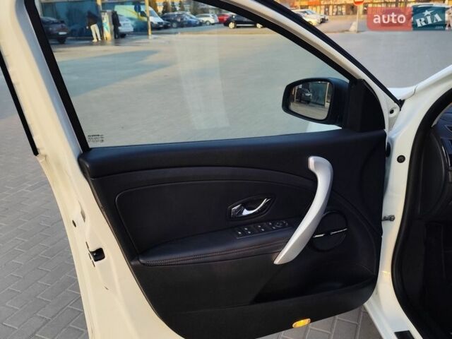 Білий Рено Меган, об'ємом двигуна 1.5 л та пробігом 238 тис. км за 9000 $, фото 25 на Automoto.ua