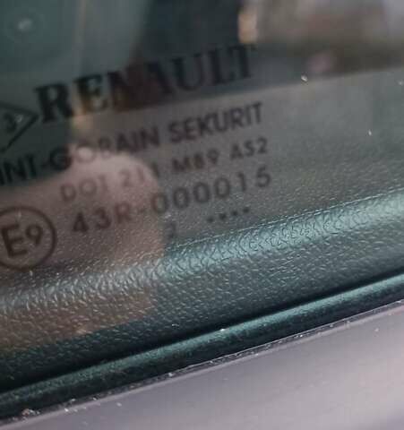 Белый Рено Меган, объемом двигателя 1.5 л и пробегом 265 тыс. км за 6900 $, фото 28 на Automoto.ua